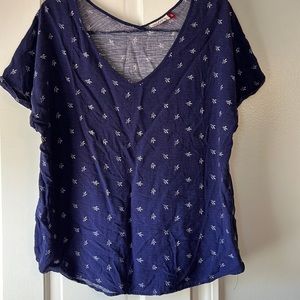 Pretty ladies shirt!